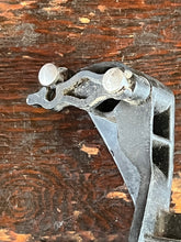 Load image into Gallery viewer, 30 40 50 60 hp Mercury SHIFT LINKAGE BRACKET 8M0007243  four stroke
