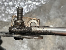 Charger l'image dans la galerie, 50 40 hp Tohatsu Nissan steering DRAG LINK &amp; HOOK PLATE 3C8848300 two stroke 2002-2010
