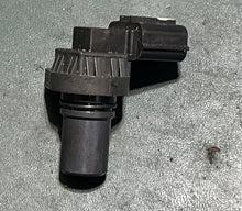 Charger l'image dans la galerie, f 200 225 250 hp Yamaha 6P2-85897-00-00 CAM POSITION SENSOR four stroke oem 2005-18
