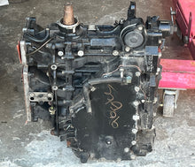 Load image into Gallery viewer, to be priced after borescope— 90 75 hp Evinrude e-tec CYLINDER CRANKCASE ASSY  5005507 two stroke 2005

