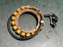 Charger l'image dans la galerie, 300 250 225 200 hp Yamaha HPDI STATOR 60V-81410-01-00 60V-81410-02-00 three connector Two Stroke 2000-2004 2005-2009 outboard
