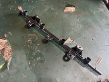 Load image into Gallery viewer, sold june2026—-f 90 75 hp Yamaha FUEL injector DELIVERY PIPE 6D8-13161-00-00 four stroke 2005-2017
