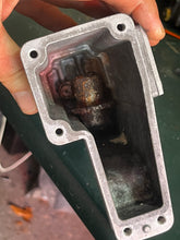 Cargar imagen en el visor de la galería, DF 60 70 HP Suzuki Vapor Separator Tank VST FLOAT CHAMBER 15600-99E00 four stroke 1998-2009
