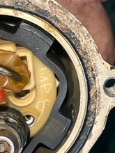 Cargar imagen en el visor de la galería, 50 40 hp Tohatsu Nissan FFP FUEL FEED PUMP for vst 3T5043100 two stroke 2002-2018 some 70 90 hp compatibility
