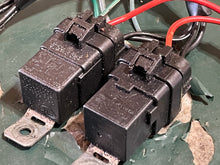 Load image into Gallery viewer, 225 250 300 hp Mercury TRIM HARNESS 826802A2 two stroke EFI 1994-1996 - approx 13” length
