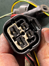 Load image into Gallery viewer, DF 30 25 hp Suzuki WIRING HARNESS 36610-94L41 four stroke 2016-2018
