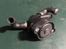 Cargar imagen en el visor de la galería, 90 - 200 hp Evinrude 5009789 VALVE, Pressure relief assembly oem 351964 Blow Off two stroke
