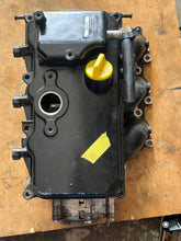 Load image into Gallery viewer, 40 30 hp Mercury EFI CYLINDER HEAD ASSY crankcase 877568T 803016T06 COVER 834779A1 four stroke 3 cylinder 2005
