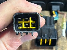 Charger l'image dans la galerie, 200 175 150 hp Yamaha 62H-85540-00-00 CDI CU2682 1994-95 two stroke 150 175 superseded # 62H-85540-00-00
