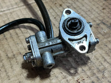 Cargar imagen en el visor de la galería, 40 50 hp Nissan Tohatsu 3c8090001 oil pump 3C8710101M two stroke 2002-2005
