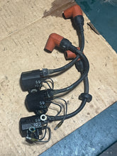 Cargar imagen en el visor de la galería, 150 hp Yamaha 6R3-85570-01-00 IGNITION COIL 6” boot cable 115-200 hp 1994-2006
set of 3
