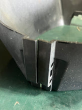 Charger l'image dans la galerie, 50 40 hp Yamaha bottom cowling APRON 63D-42741-00-4D 1995-2006
