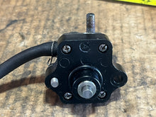 Charger l'image dans la galerie, 6 hp Nissan Tohatsu 3H6040003 FUEL PUMP NFS MFS 4 &amp; 5 hp Four Stroke 2005-2009
