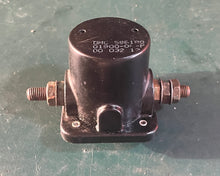 Cargar imagen en el visor de la galería, 50 hp Johnson 0586180 Evinrude SOLENOID 586180 two stroke OEM 35-115 hp
