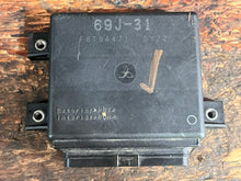 Cargar imagen en el visor de la galería, f 225 hp Yamaha ECU CONTROL UNIT 69J-8591A-31-00 four stroke 2005-2008 supersedes to 69J-30 69J-32 69J-33
