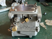 Load image into Gallery viewer, Yamaha CARBURETOR 68C-10 four stroke
