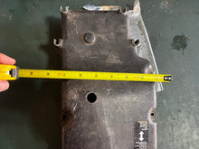 Charger l'image dans la galerie, DT 115 140 hp Suzuki intake AIR SILENCER 13811-94501 COVER 13812-94502 two stroke 1981-82
