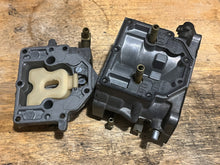 Charger l'image dans la galerie, 200 175 150 hp Mercury CARBURETOR SET WMH 16-1 16-2 16-3 top 3308-9672A44 3311-818650A4 818650A52, center 3308-9672A45 818650
