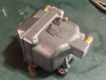 Charger l'image dans la galerie, DT 225 200 150 hp Suzuki Efi FUEL VAPOR SEPARATOR 15600-92E21-0EP, cover 1-line 15620-88D21-0ED two stroke 1988-99
