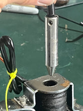 Charger l'image dans la galerie, DT 65 hp Suzuki CHOKE SOLENOID 38600-95555 two stroke 1985-1992
