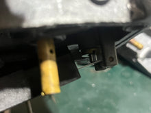 Load image into Gallery viewer, 150 hp Johnson Evinrude CARBURETOR SET 0389990 389991 389992 Two Stroke 1979 body# 324955, LINK PIN THROTTLE ARM 0387378, LIN
