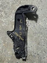 Cargar imagen en el visor de la galería, MFS 50 hp Tohatsu 3KYQ772111 CLAMP BRACKET right STARBOARD 2014-2022 Tohatsu 3KYQ772120 CLAMP BRACKET port 3AD621910 SWIVEL B
