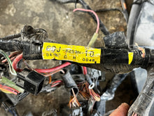 Load image into Gallery viewer, f 225 200 hp Yamaha engine WIRE HARNESS 69J-8259N-10-00 69J-82590-50-00 FOUR STROKE 2003-05 v6
