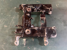 Cargar imagen en el visor de la galería, 50 40 35 hp Johnson 0338431 evinrude 338431 BRACKET Electrical two stroke
