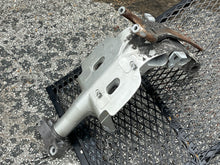 Load image into Gallery viewer, BF 225 200 hp Honda 50200-ZY3-406ZA Swivel Case XL 2002-2006 four stroke outboard

