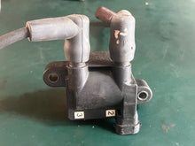 Charger l'image dans la galerie, 40 - 300 hp Mercury EFI 8M0044991 IGNITION COIL four stroke OEM verado efi
