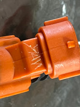 Cargar imagen en el visor de la galería, 4 tested for customer sep2025——-DF 115 140 hp Suzuki FUEL INJECTOR genuine 15710-65D00 Four Stroke 2002-2012 some compatibili
