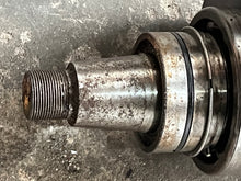 Cargar imagen en el visor de la galería, 250 hp Yamaha HPDI CRANKSHAFT 6D0-11411-00-00 two stroke 2004-2009 compatible 200 225 300 hp
