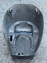Charger l'image dans la galerie, 200 150 hp Yamaha HPDI TOP COWLING engine cover 68F-42610-40-4D two stroke 2.6 Liter
