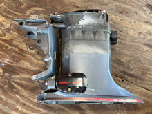 Charger l'image dans la galerie, 250 225 hp Yamaha VMax MIDSECTION 20” SWIVEL 64E-43311-10-8D STEERING 66K-42510-01-8D MOUNT 60X-44551-00-8D UPPER CASING 60X-
