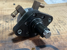 Charger l'image dans la galerie, DF 40 50 hp Suzuki 15100-87J0V FUEL PUMP 5031398 four stroke 1999-2006 Evinrude
