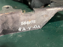 Cargar imagen en el visor de la galería, 200 225 hp Johnson Evinrude ELECTRICAL BRACKET 0583997 0584975 two stroke v6 some 120-250 hp compatibility

