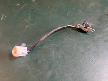 Charger l'image dans la galerie, f 350 300 hp Yamaha 6AW-85580-00-00 PULSER COIL generator Four Stroke
