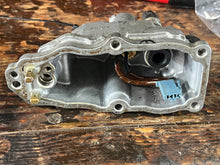 Charger l'image dans la galerie, DF 90 100 115 140 hp Suzuki VST Fuel vapor Separator COVER 15600-90J00 15600-90J01 four stroke 2002-2012
