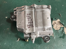 Load image into Gallery viewer, DF 90 100 115 140 hp Suzuki VST Fuel vapor Separator FLOAT CHAMBER 15600-90J00 15600-90J01 four stroke 2002-2012

