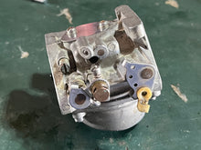 Cargar imagen en el visor de la galería, 6 8 HP Yamaha carburetor with fuel pump 1984-2003 TWO STROKE 6G1-24412-01-00 6G1-14301-01-00
