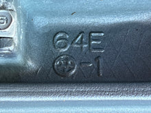 Load image into Gallery viewer, f 115 hp Yamaha 20” MIDSECTION UPPER CASING 68V-45111-10-8D SWIVEL 64E-43311-10-8D EXHAUST 67F-41137-01-94 STEERING BRACKET 6
