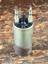 Cargar imagen en el visor de la galería, 225 250 Hp Yamaha VST FUEL PUMP 65L-13907-00-00 TWO stroke 1999-2005 can work in place of 67H-13907-00-00 66K-13907-00-00 150
