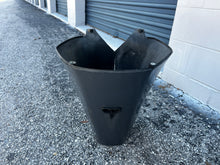 Load image into Gallery viewer, 200 hp Yamaha BOTTOM COWLING APRON 25” 68F-42741-10-4D two stroke 2000-208 some 150 175 hp compatibility

