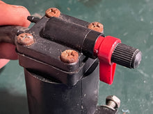 Cargar imagen en el visor de la galería, 90 115 150 200 hp Johnson Evinrude PRIMER SOLENOID choke 5007356 5828665 397909 two stroke
