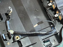 Cargar imagen en el visor de la galería, BF 50 40 hp Honda 30587-ZV5-003 ignition CASE, ignition coils 30511 30512 30513-zv5-003 four stroke 2000-2007
