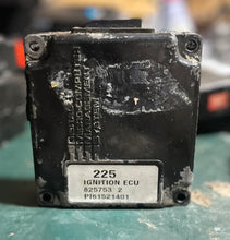 Charger l'image dans la galerie, 225 250 hp Mercury 8257532 IGN ECU 825753 2 IGNITION control unit, 3 Liter, 112100-3060 Two Stroke 112100-3100
