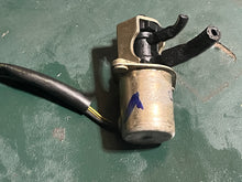 Cargar imagen en el visor de la galería, sold june2026——-135 150 175 200 hp Mercury XR2 FUEL ENRICHER VALVE Solenoid 42859A2 two stroke 1976-1999 may be compatible 90
