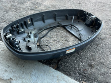 Charger l'image dans la galerie, f 150 hp Yamaha BOTTOM COWLING 63P-42710-00-8D four stroke 2004-2005
