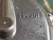 Charger l'image dans la galerie, 115 hp Johnson Evinrude 0439208 436798 CARBURETOR BODY, 334961 BOWL, #74D JET two stroke
