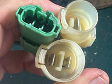 Charger l'image dans la galerie, BF 150 135 115 hp Honda 38550-ZY6-003 POWER TILT RELAY ASSY four stroke pre 1997-up
